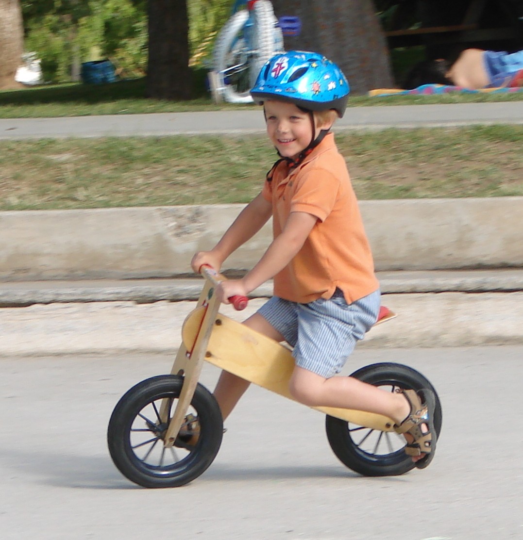 Kids balance bike